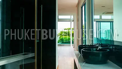 RAW6657: Villa by the Sea in Rawai. Photo #26