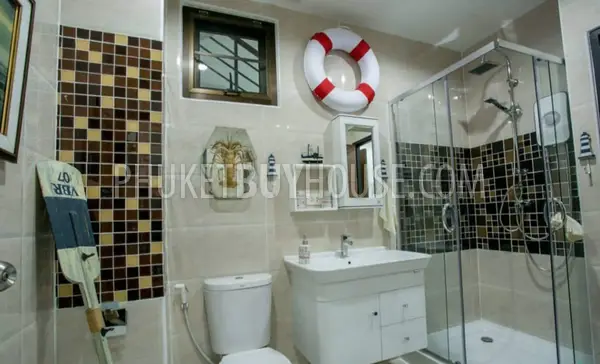 NAI22040: Neat One Bedroom Apartment For Sale in Nai Harn. Photo #6
