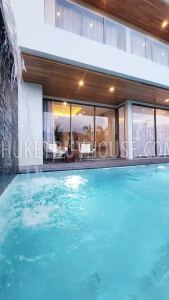 CHA22041: Modern Villa with 4 Bedrooms For Sale in Chalong. Photo #17
