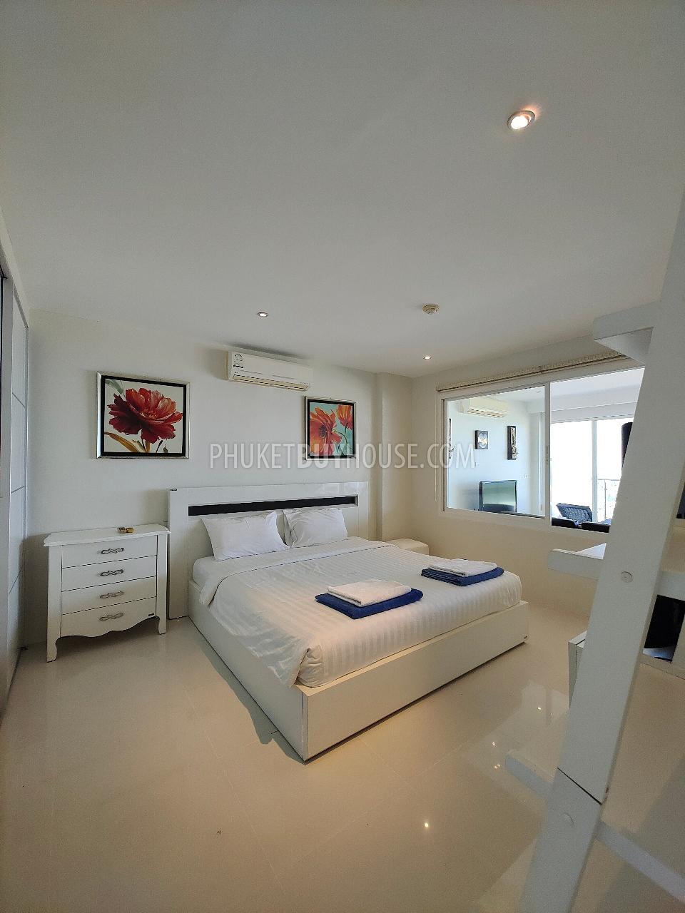 KAR5583: 2-Bedroom Apartment overlooking Andaman Sea in Karon. Photo #12