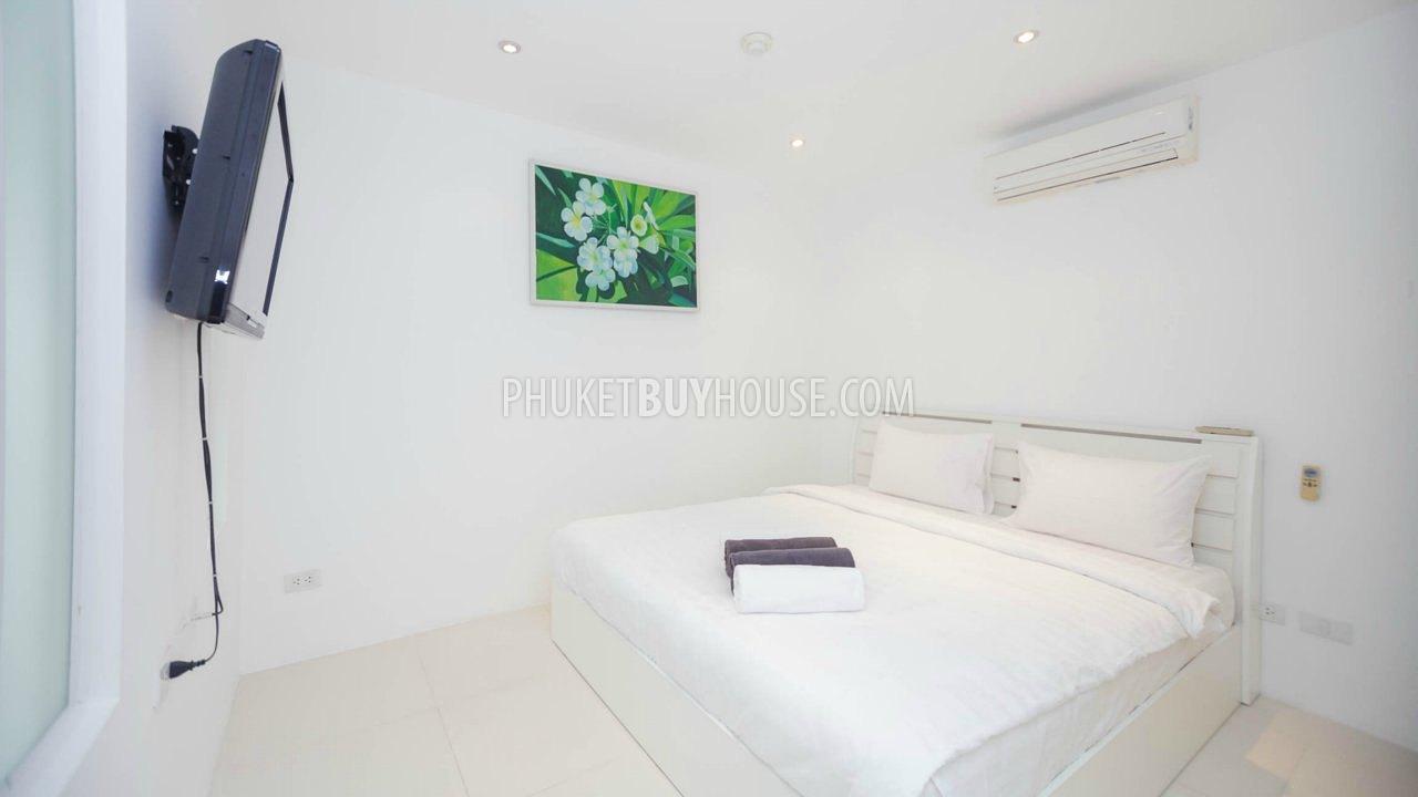 KAR5583: 2-Bedroom Apartment overlooking Andaman Sea in Karon. Photo #4