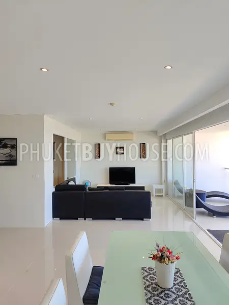 KAR5583: 2-Bedroom Apartment overlooking Andaman Sea in Karon. Photo #15