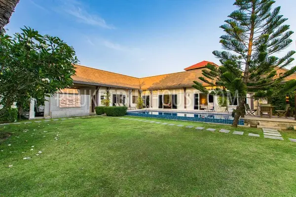 NAI6666: Magnificent Villa with a large Territory in Nai Harn area. Photo #6