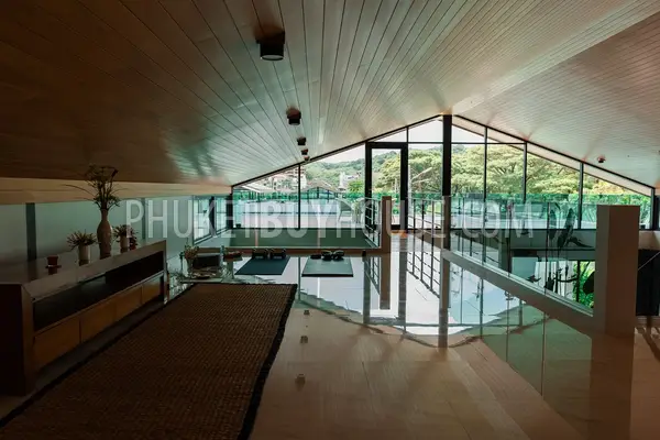 NAI6695: Villa with a huge Garden in Nai Harn. Photo #22
