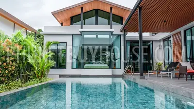 NAI6695: Villa with a huge Garden in Nai Harn. Photo #28