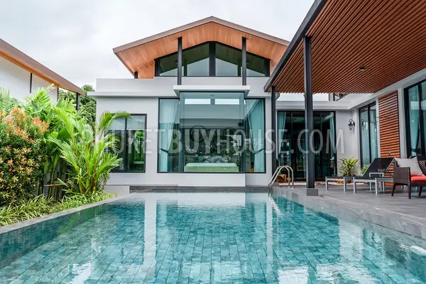 NAI6695: Villa with a huge Garden in Nai Harn. Photo #28