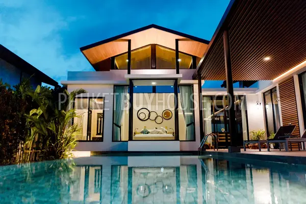 NAI6695: Villa with a huge Garden in Nai Harn. Photo #34