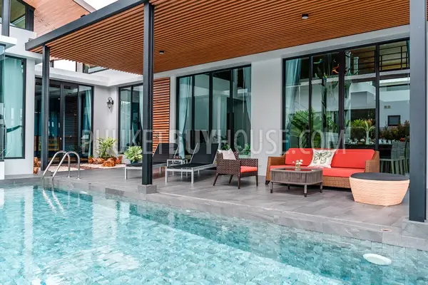 NAI6695: Villa with a huge Garden in Nai Harn. Photo #37