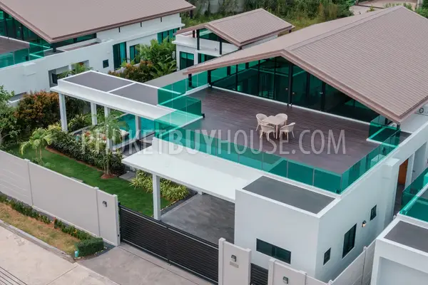 NAI6695: Villa with a huge Garden in Nai Harn. Photo #44