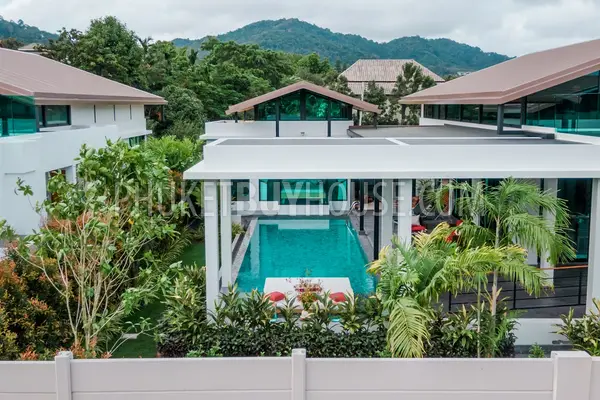 NAI6695: Villa with a huge Garden in Nai Harn. Photo #46