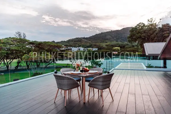 NAI6695: Villa with a huge Garden in Nai Harn. Photo #52