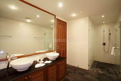 PAT6697: Luxury Villa with Panoramic Sea Views in Patong. Photo #37