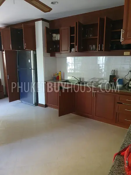 NAI6698: Townhouse for Sale, 350 meters to Nai Harn Beach. Photo #4