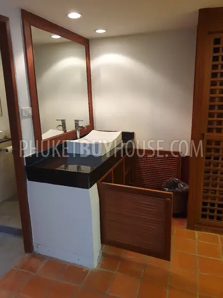 NAI6698: Townhouse for Sale, 350 meters to Nai Harn Beach. Photo #17