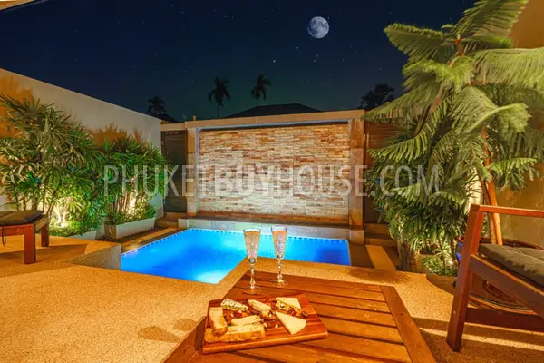 BAN22085: One bedroom villa with private pool on Bangtao beach. Photo #2
