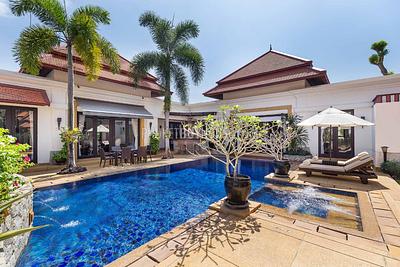 BAN6700: Luxury Villa for Sale within walking distance to Bang Tao Beach. Photo #2