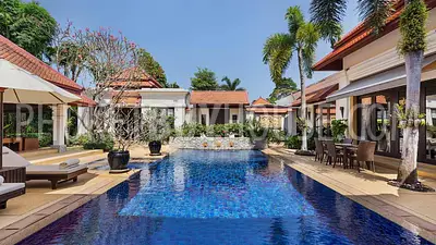 BAN6700: Luxury Villa for Sale within walking distance to Bang Tao Beach. Photo #4