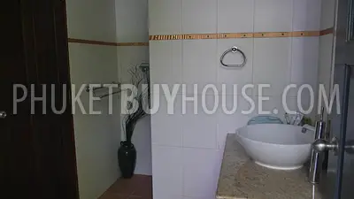 KTH6819: Villa for Sale overlooking the Golf Courses in Kathu. Photo #4