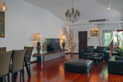 KAT6819: Villa for Sale overlooking the Golf Courses in Kathu. Photo #7