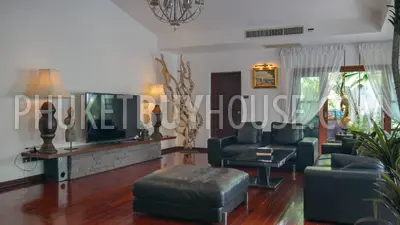 KTH6819: Villa for Sale overlooking the Golf Courses in Kathu. Photo #27