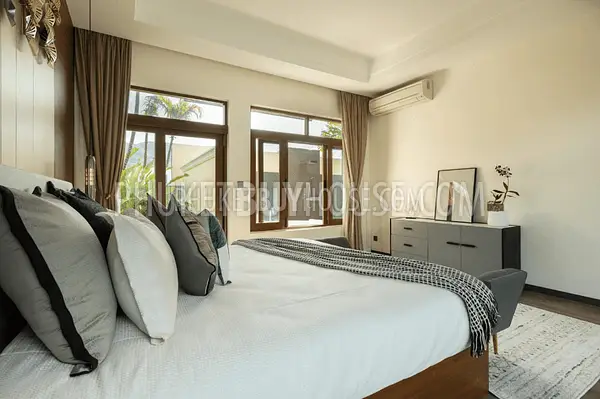 BAN6702: Tropical Villa Walking Distance to Bang Tao Beach. Photo #19