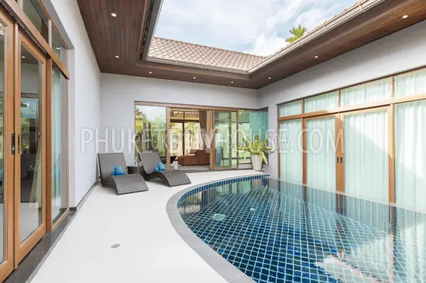 BAN6702: Tropical Villa Walking Distance to Bang Tao Beach. Photo #23