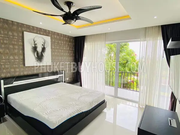 CHA6704: Urgent Sale! Elite complex of 4 villas in Chalong. Photo #7