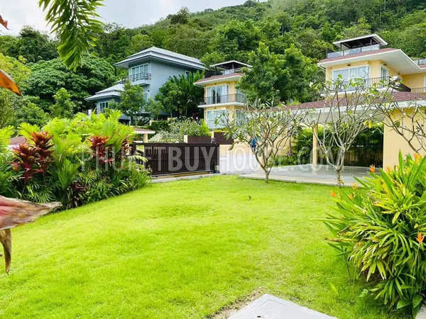CHA6704: Urgent Sale! Elite complex of 4 villas in Chalong. Photo #15