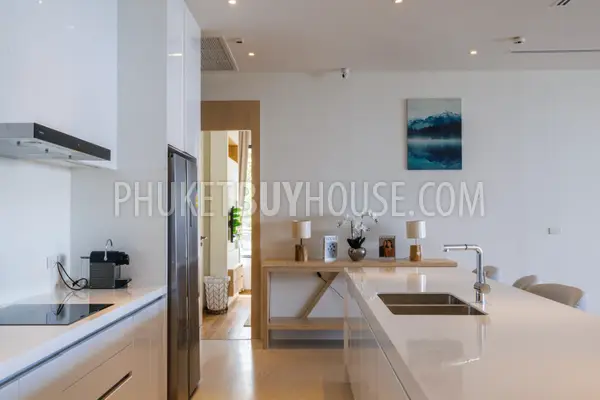 KAM21872: Upscale Four-Bedroom Condominium in Kamala. Photo #7