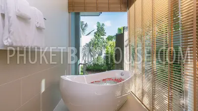 LAY6678: Magnificent Villa with a large garden in Layan area, Phuket. Fotoğraf #16
