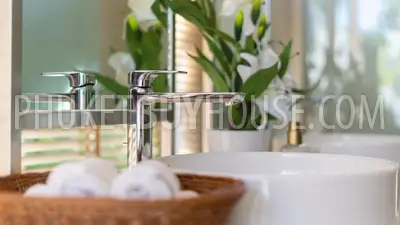 LAY6678: Magnificent Villa with a large garden in Layan area, Phuket. Fotoğraf #17