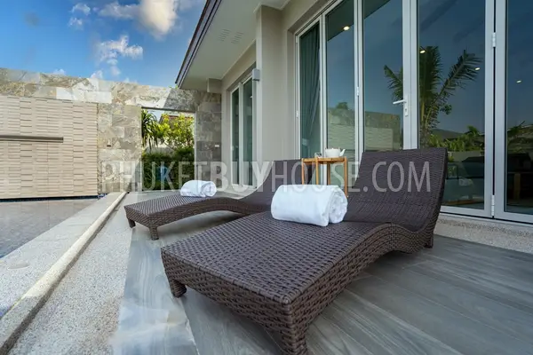 LAY6678: Magnificent Villa with a large garden in Layan area, Phuket. Photo #21