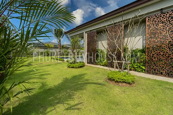 LAY6678: Magnificent Villa with a large garden in Layan area, Phuket. Photo #22