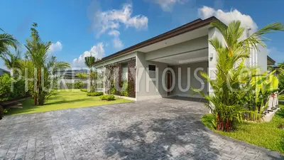 LAY6678: Magnificent Villa with a large garden in Layan area, Phuket. Fotoğraf #25