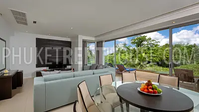 LAY22097: Spacious and luxurious 3 bedroom apartment with pool and gym close to the beach.. Photo #14