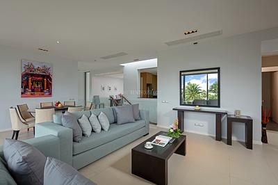LAY22097: Spacious and luxurious 3 bedroom apartment with pool and gym close to the beach.. Photo #11