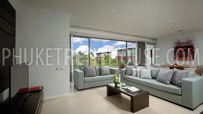 LAY22097: Spacious and luxurious 3 bedroom apartment with pool and gym close to the beach.. Photo #13