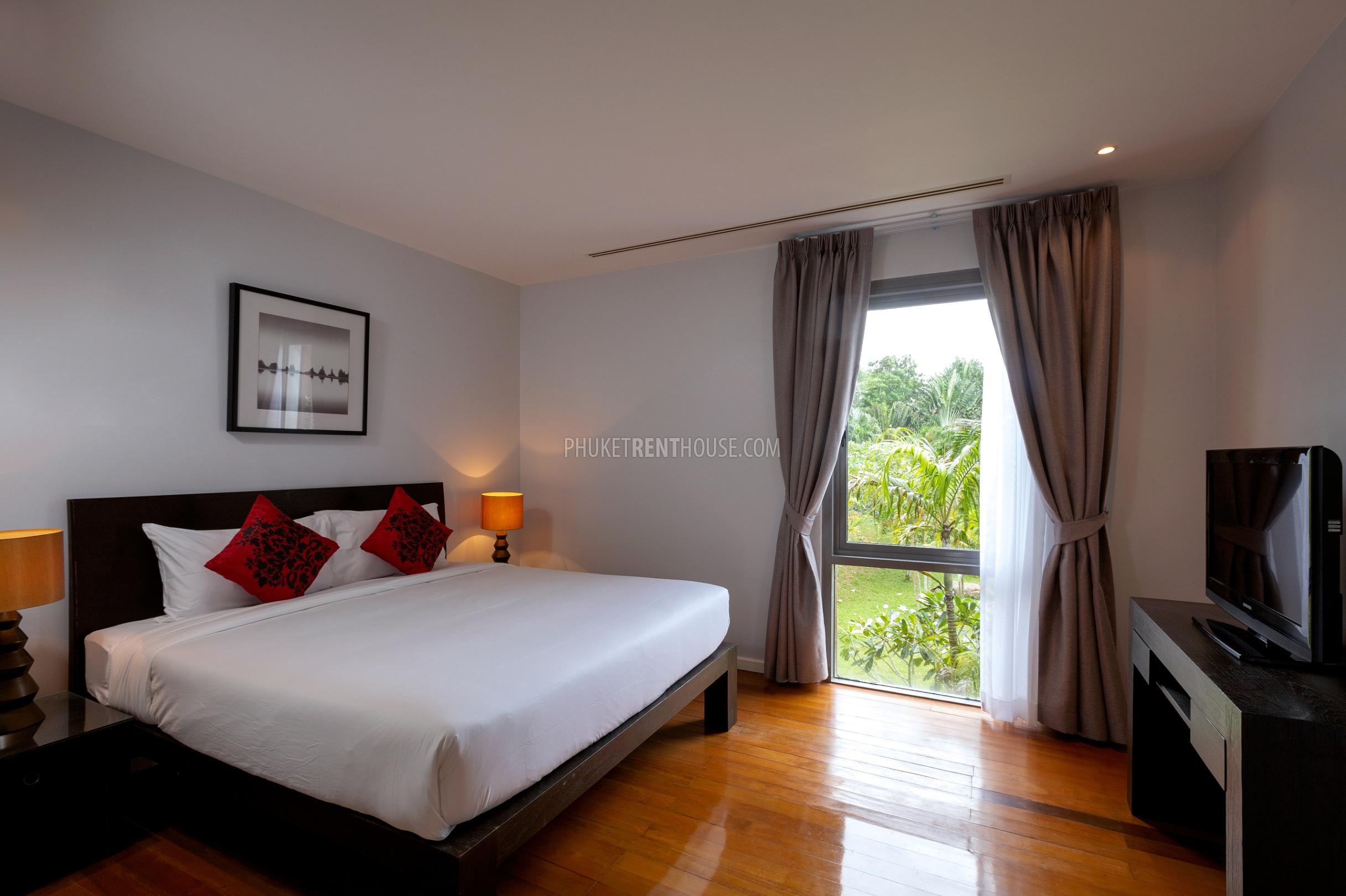LAY22097: Spacious and luxurious 3 bedroom apartment with pool and gym close to the beach.. Photo #34