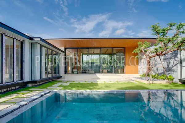 KAM22102: Affluent 4 Bedroom Villa For Sale in Kamala. Photo #3