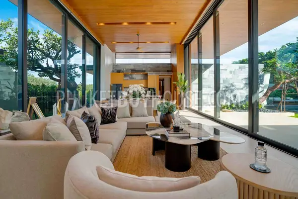 KAM22102: Affluent 4 Bedroom Villa For Sale in Kamala. Photo #29