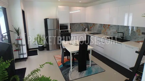 RAW5780: Luxurious Three-Bedroom Villa in Rawai. Photo #5