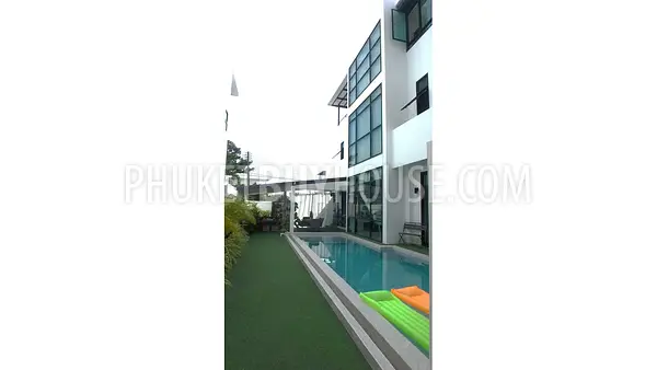 RAW5780: Luxurious Three-Bedroom Villa in Rawai. Photo #21