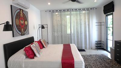 RAW5780: Luxurious Three-Bedroom Villa in Rawai. Photo #16