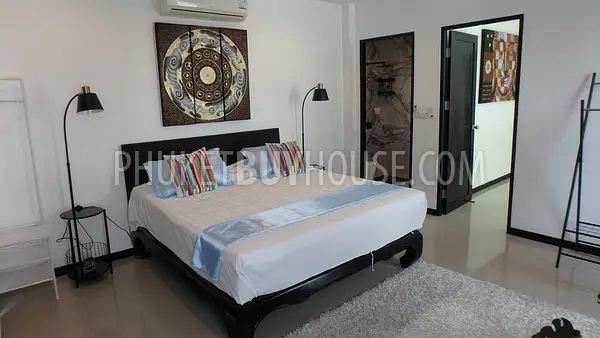 RAW5780: Luxurious Three-Bedroom Villa in Rawai. Photo #19