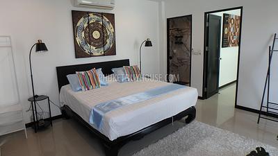 RAW5780: Luxurious Three-Bedroom Villa in Rawai. Photo #19