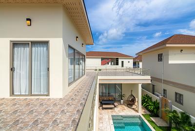 RAW22113: New modern 3 bedroom pool villa near the beach. Photo #37