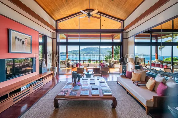 KAM6753: Luxury Penthouse with Panoramic Sea Views in Kamala. Photo #2
