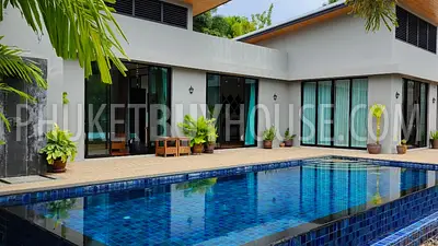 NAI7183: 4 Bedroom Pool Villa in Nai Harn. Fotoğraf #1