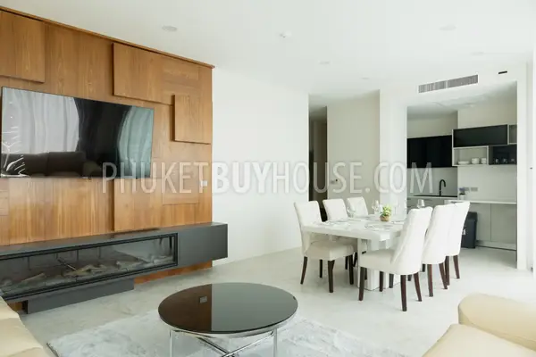 KAR22142: Coastal Elegance: Stylish 2-Bedroom Haven Steps from Karon Beach. Photo #3