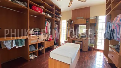 SUR6769: 5 Bedroom Villa in Surin. Photo #4